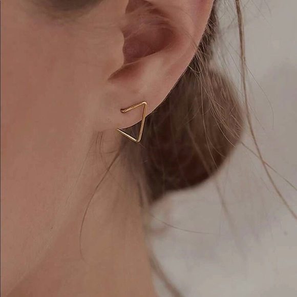Jewelry - Gold 𝅺3/$30 Triangle Minimalist Earrings